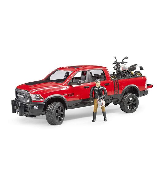 Dodge RAM 2500 Power Wagon met Ducati Scrambler Desert Motor & Bestuurder - 2502