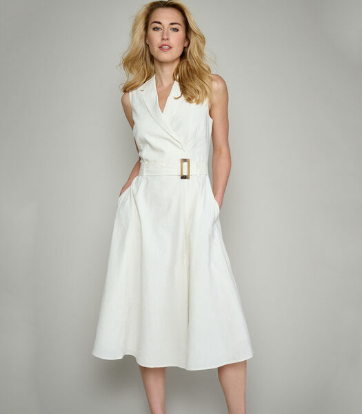 Elegante mouwloze witte jurk
